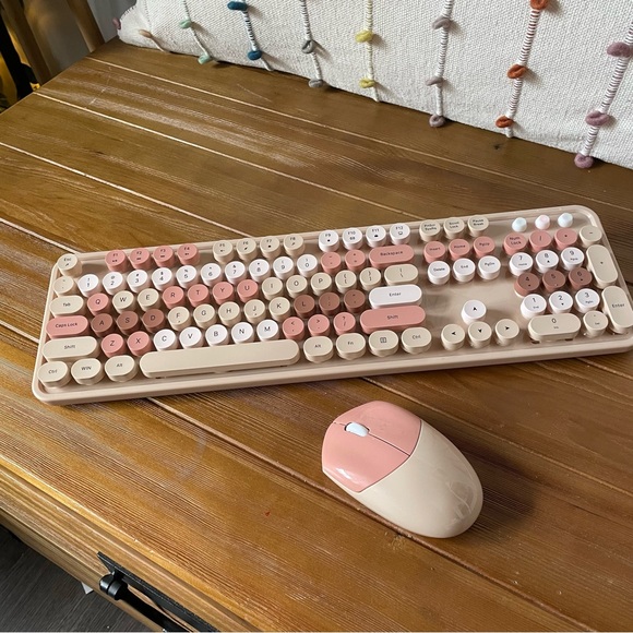 Colorful, Aesthetic Wireless Keyboard & Mouse Set for Gaming, Mac, PC - Milk Tea - Picture 3 of 4